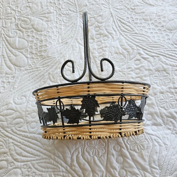 N/A Other - Wicker & Metal Basket With Maple Leaf Design Black & Tan Decorative With Handle